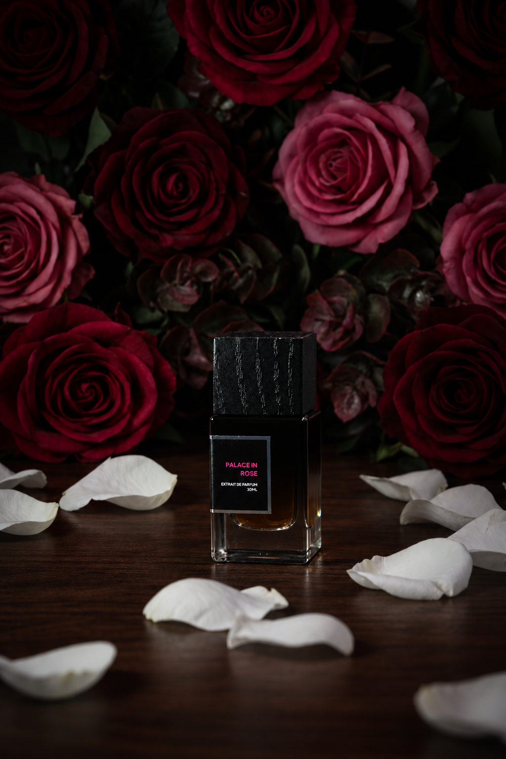 SOVRAI Palace in Rose 30ML extrait de parfum bottle with red and pink roses